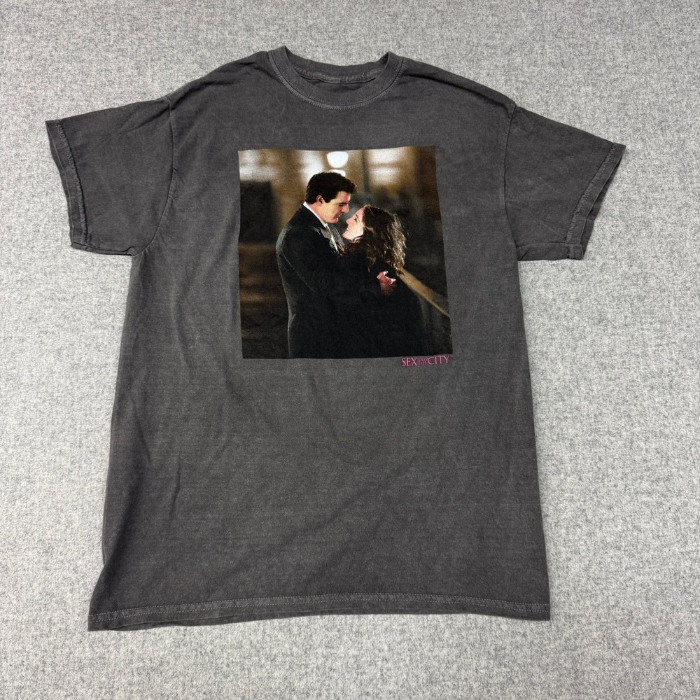 Sex and the City HBO Graphic T-Shirt S/M Gray Acid Wash Carrie Mr Big Photo Tee